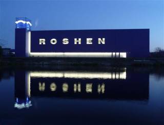 На Украине громят магазины Roshen президента Порошенко