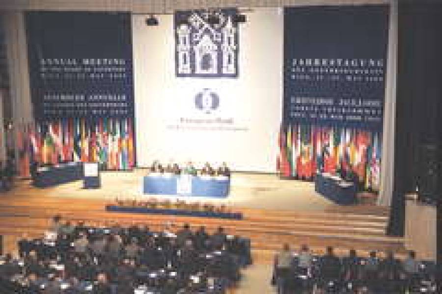 Европа обживает Ригу.ЕБРР напомнили, что он в ответе за тех, кого приручил.