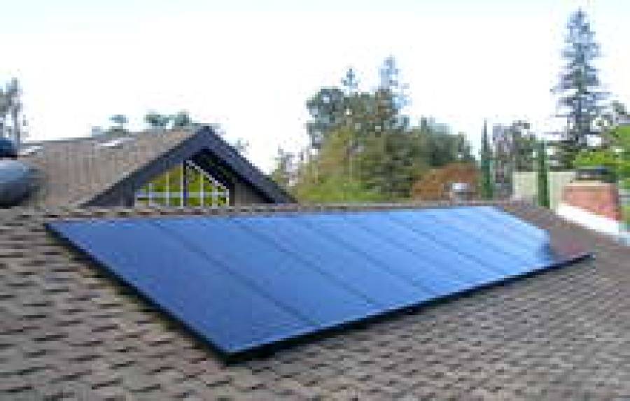 Солнце &mdash; неисчерпаемый, безопасный и дешевый источник энергии, используемый во многих странах для электрификации, отопления и горячего водоснабжения.