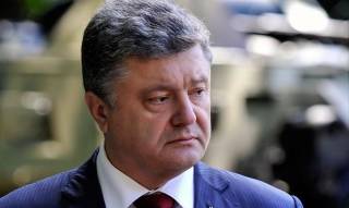 Петр Порошенко не стал вводить военное положение на Украине.