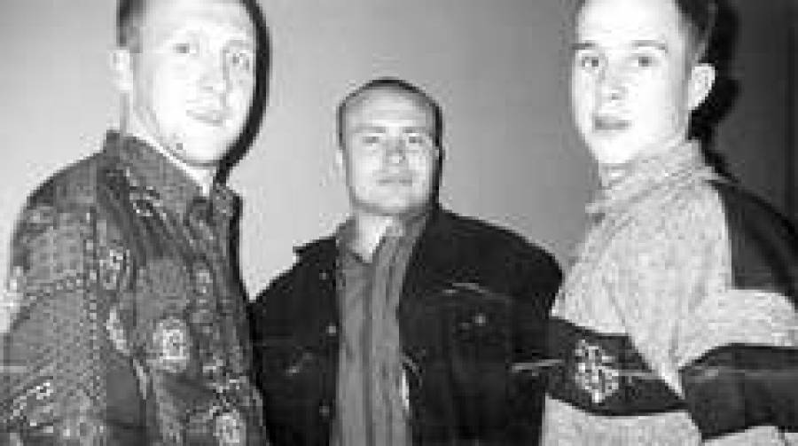  Слева направо: подсудимый Валерий Ефимин, Андрей Шакель (многократный чемпион Латвии по дзю-до, одно время являлся телохранителем Дубрика), подсудимый Роман Некрасов (крестник Дубрика).
