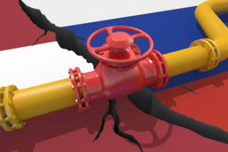 Как на Латвию повлияет вступающий в силу запрет российского газа?