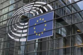 Европарламент пригрозил заблокировать выгодный Латвии бюджет ЕС