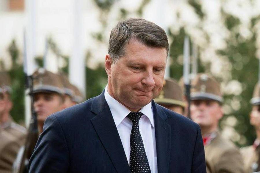 Президент Латвии: правительство готовится к тяжелым решениям 