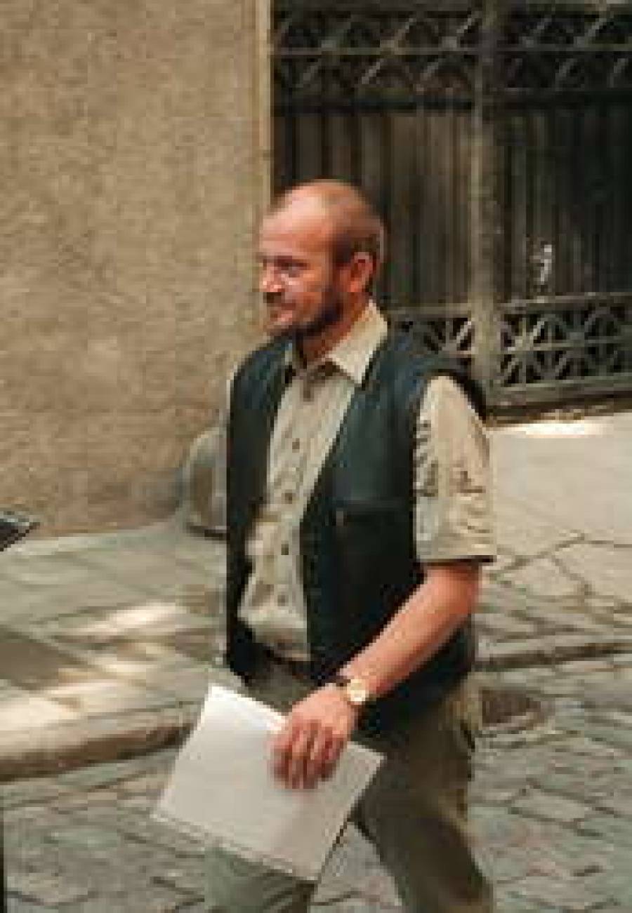 Адамсонс обскакал "тевземцев". И первым сдал избирательный список