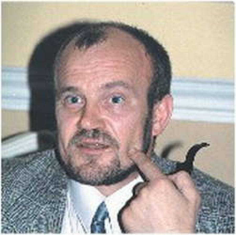 Адамсонс все знает