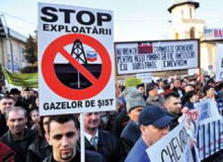 В Румынии намерения Chevron развивать добычу сланцевого газа вызвали массовые протесты.