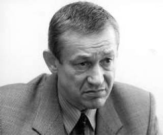 Мозгов много не бывает. Особенно в банках.
