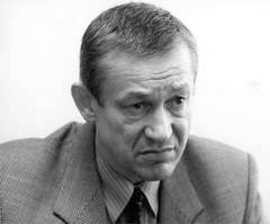 Мозгов много не бывает. Особенно в банках.