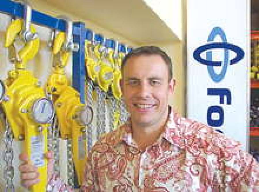 М.Мегнис: &ldquo;На складе Forankra Lat в Риге возможно на месте приобрести все необходимое такелажное, крепежное и передвижное оборудование&rdquo;.