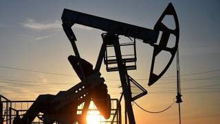 Добыча нефти в России снизится