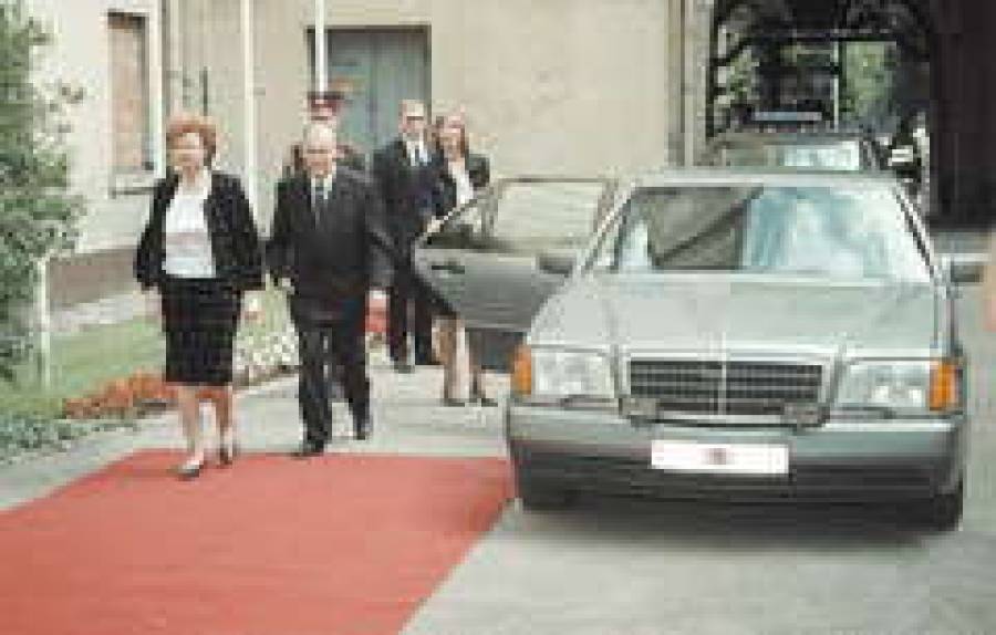 Президента просят порулить.Автоторговцы взывают к последней инстанции.