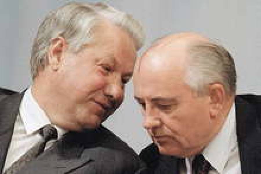 В августе 1990 года тогдашний глава Верховного Совета РСФСР Борис Ельцин заявил регионам: “Берите столько суверенитета, сколько сможете”. Что последовало потом — известно.