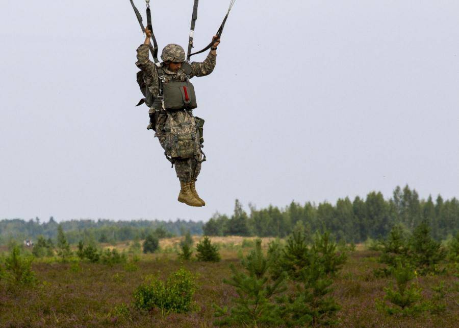 Война войной, а обед по расписанию.