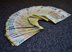 Уверенность потребителей в еврозоне в июне неожиданно снизилась