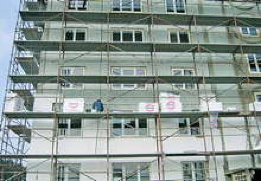 Жилой фонд Лиепаи, как и везде в стране, нуждается в срочной реновации. Первый шаг к такой комплексной программе сделан.