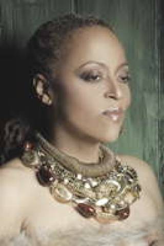 Кассандра, вещая и певчая