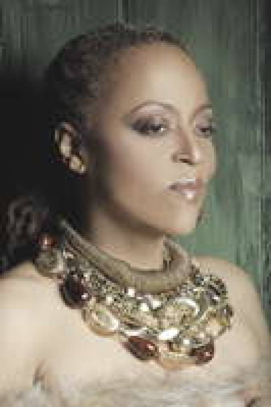 Кассандра, вещая и певчая