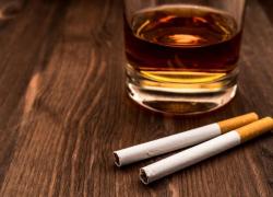 Сигареты и алкоголь подорожают: какие изменения цен ожидаются?