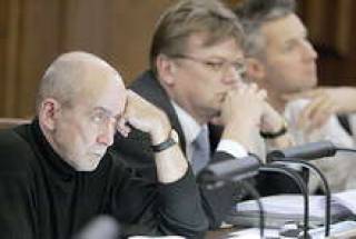 14 ноября 2008 года. Депутаты Сейма мучительно утверждают бюджет на 2009 год, который скоро все равно придется переверстывать.