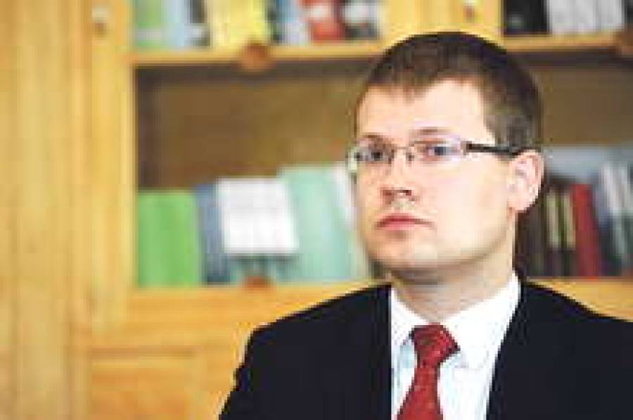 Каспар Лоре: &quot;Быстрее других в частные руки могут перейти пакеты в тех предприятиях, где государству отведена скромная роль миноритария&quot;.