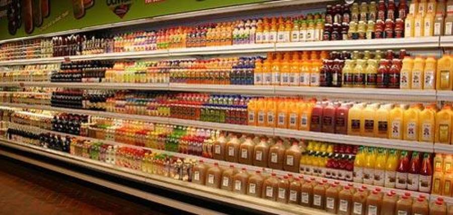 Статистика: товары за год подорожали всего на 0,2%. Сильнее всего - коммунальные услуги и хлеб