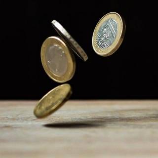 Пособие безработным по 130 евро в месяц будут выплачивать три месяца