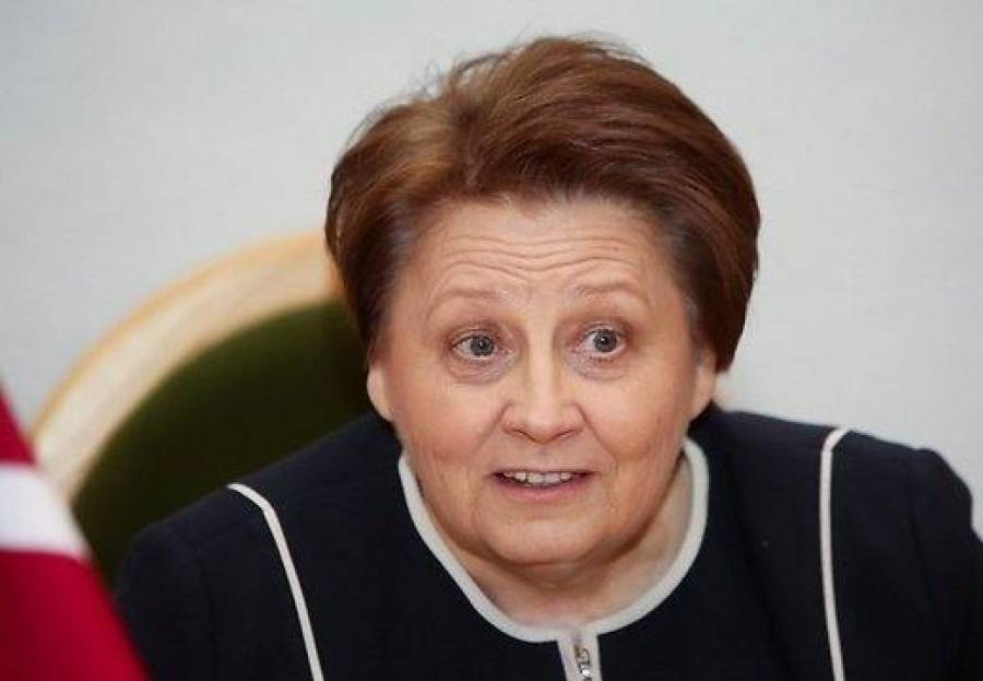 Премьер Лаймдота Страуюма.