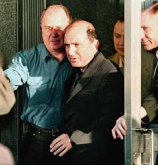 Олигарх получил подписку о невыезде