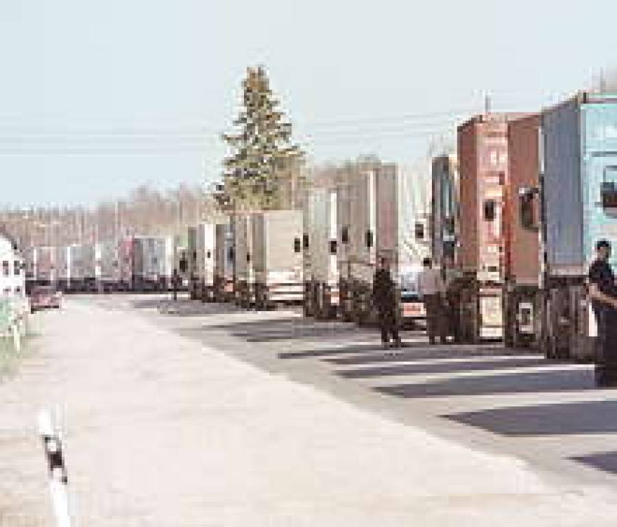 Очереди у Терехово и Гребнево только растут.