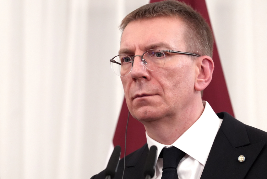 ЕБРР играет важную роль в решении проблем гибридных угроз в Восточной Европе - Ринкевич