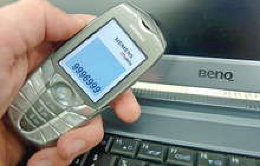 В топе у бизнесменов &mdash; &ldquo;золотые&rdquo; телефонные номера, у которых почти все цифры одинаковые. К примеру &mdash; 9996999. Операторы мобильной связи признаются, что за такими комбинациями идет настоящая охота.