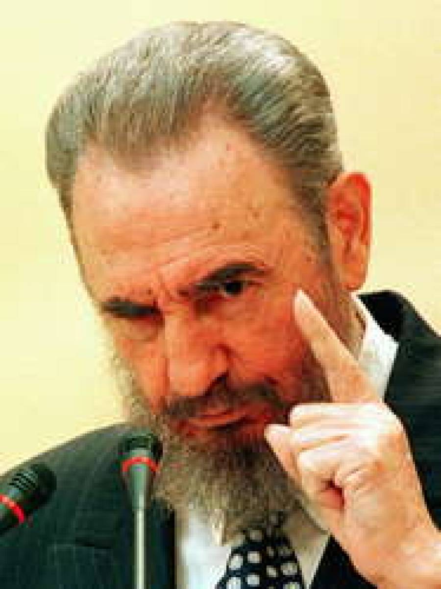 Не болит голова у Кастро