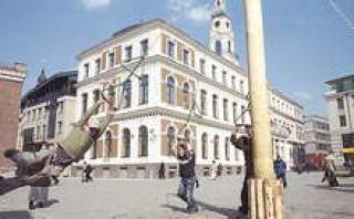 Самоуправлениям банкротство не грозит