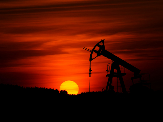 Восемь стран OPEC+ в июне значительно увеличат добычу нефти
