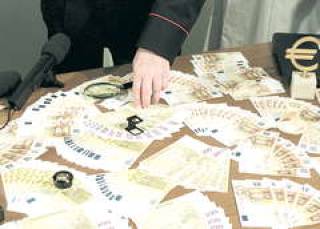 90% фальшивомонетчиков в Европе - из Литвы