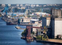 Перевалка грузов в Рижском порту за два месяца сократилась на 13,2%