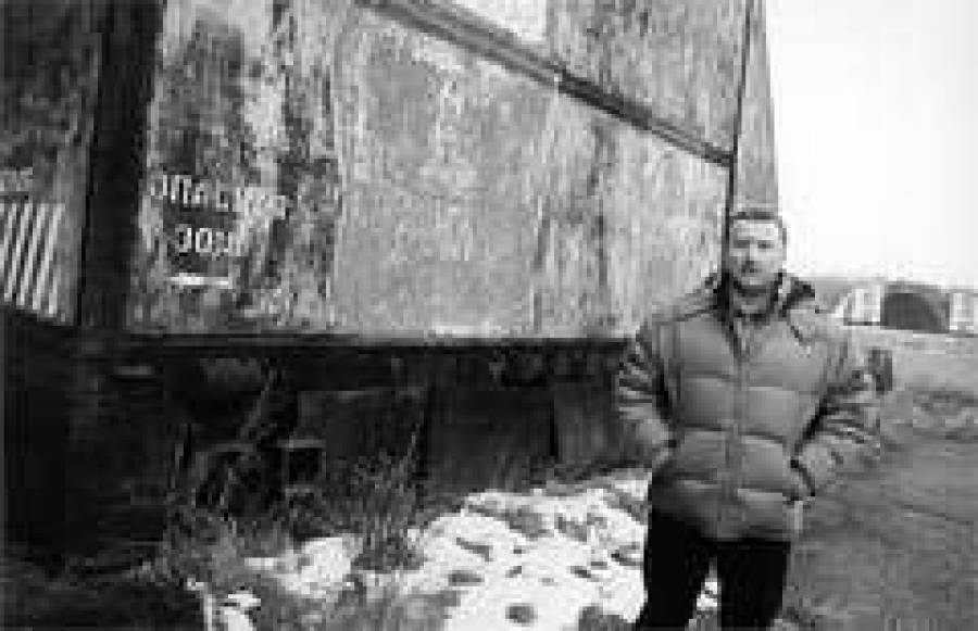  Имант АДИНЬШ и его охрана не дремлют.