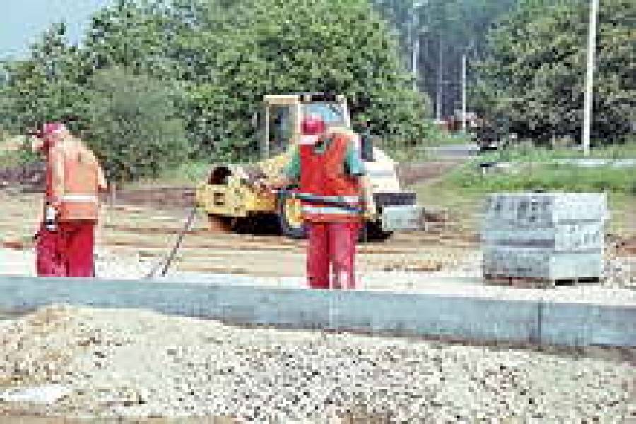 Освоение европейских средств, выделенных на развитие дорожной инфраструктуры Латвии, идет со скрипом: не хватает квалифицированных специалистов.