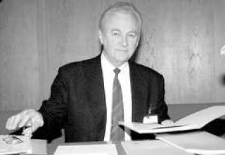 &quot;Красная гвоздика - спутница тревог, красная гвоздика - наш цветок&quot;