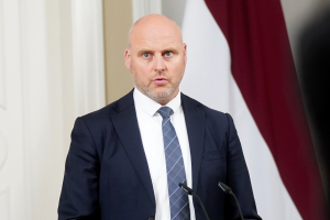 Миллионы на ИТ и нет контроля: премьер заговорил об ответственности