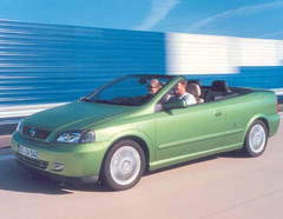 В лидерах - Peugeot и Opel