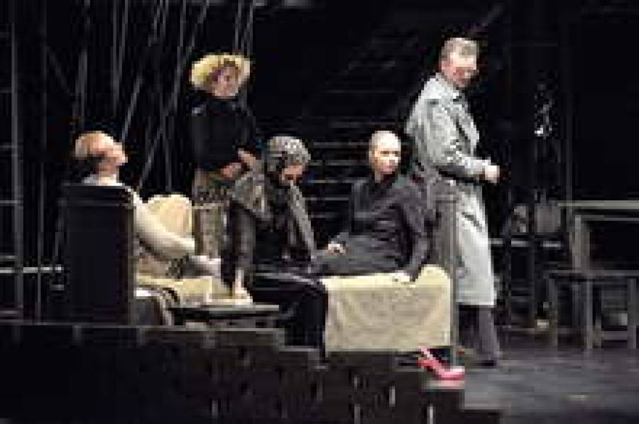 "Благородная кровь" в постановке Михаила Груздова.