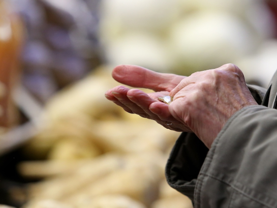 На конец ноября в Латвии насчитывалось 37 996 нуждающихся