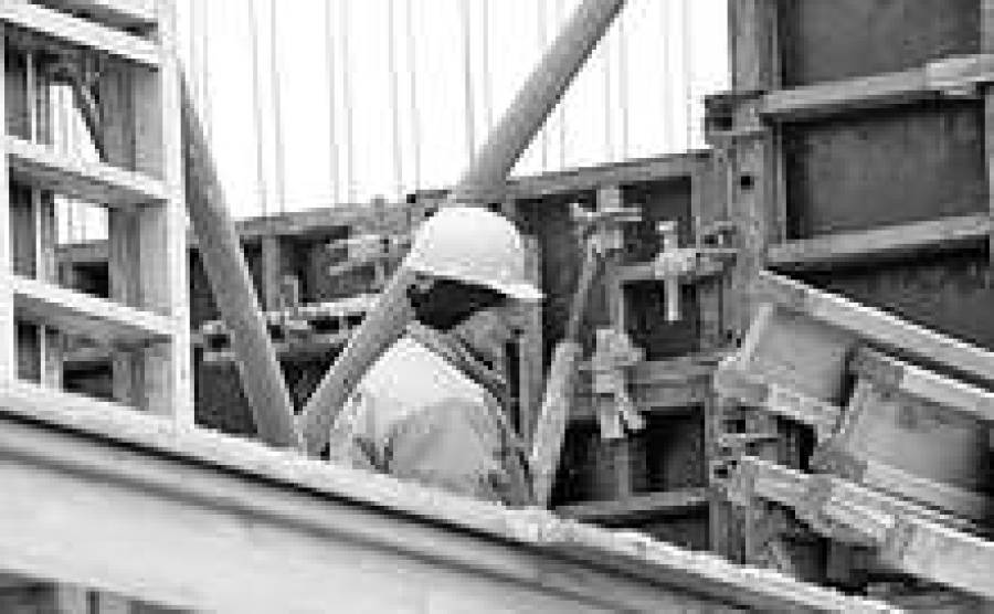 Строители требуют вмешательства