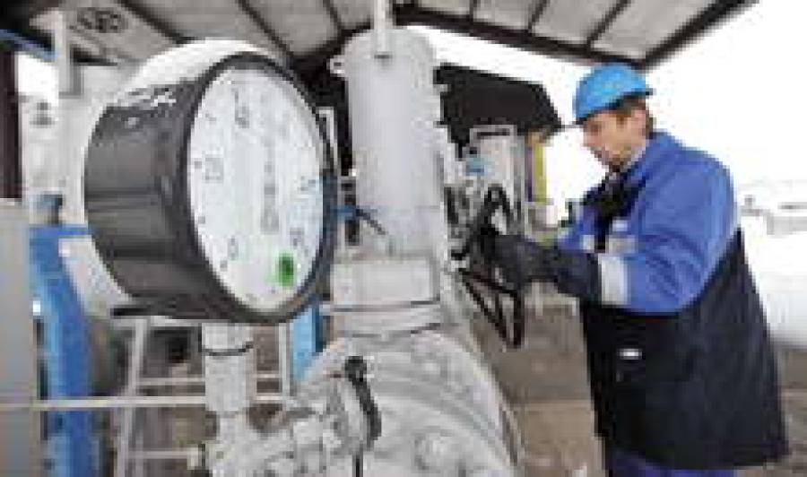 Украина заплатила Газпрому за потребленное в декабре топливо почти 900 миллионов долларов. Вентиль в очередной раз перекрыт не будет.