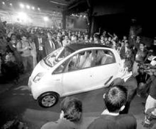Презентация Tata Nano в Нью-Дели.