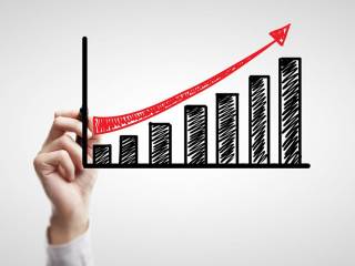 Еврокомиссия в этом году прогнозирует для Латвии рост ВВП на 1,9%