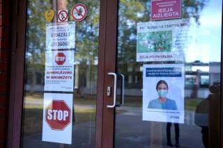 Опубликован список изменений в жизнях латвийцев в связи с введением ЧС