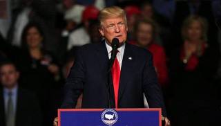 У Трампа могут отобрать право на ядерный удар